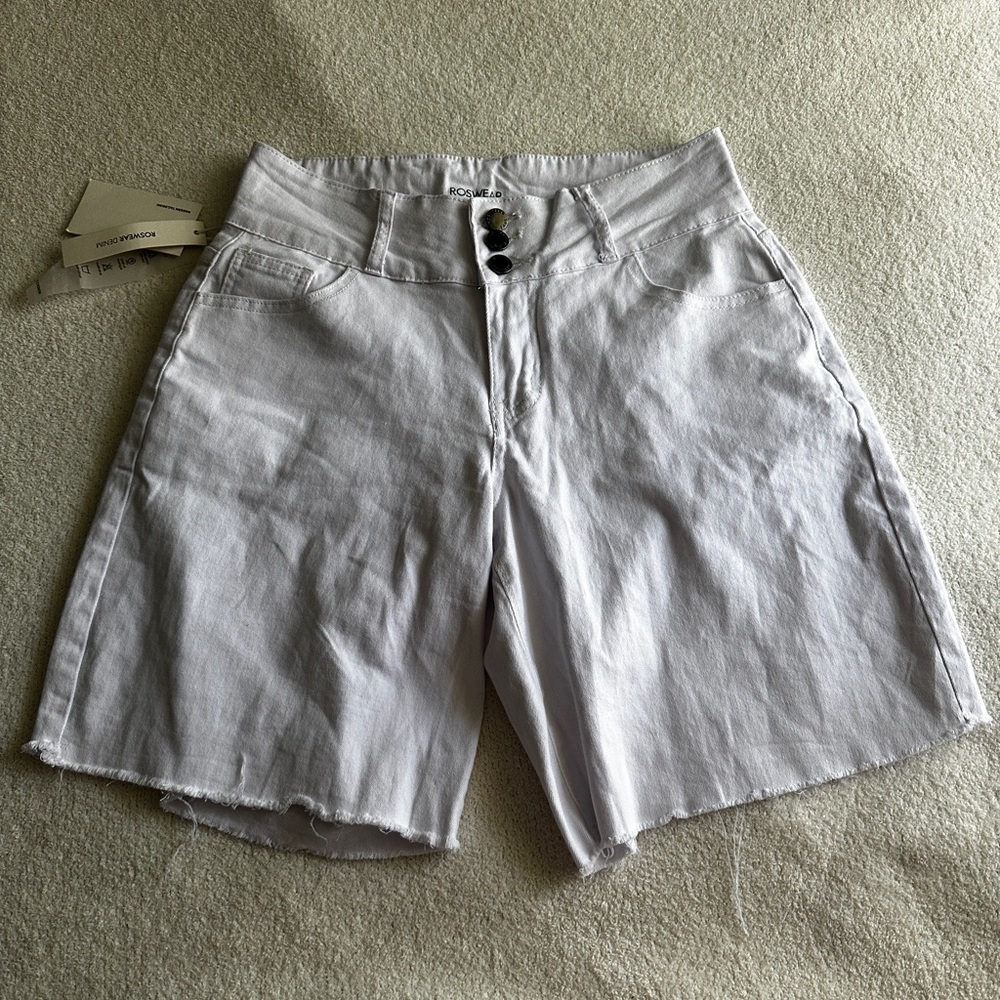 roswear Women's White Stretchy Wide Leg High Waisted Frayed Hem Long Jean Shorts